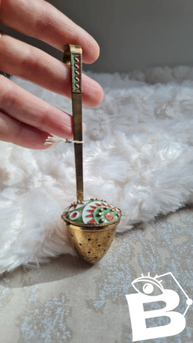 Boule à thé émaillée en argent 916 couleur doré