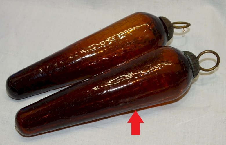 - BOULE POUR SAPIN DE NOEL EN VERRE Craquelé couleur Ambre POMME de PIN   D