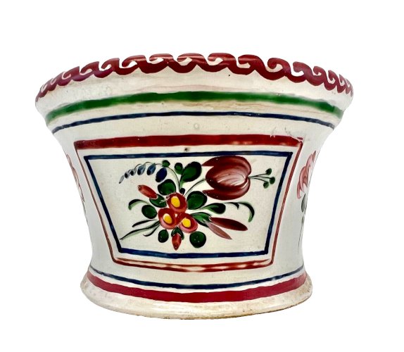 Bouquetière ancienne Les Islettes – faïence polychrome XIXe – décor floral peint