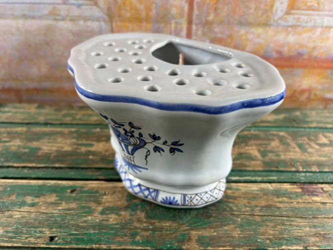 Bouquetière faïence Artisanat des Monastères de Bethléem décor bleu