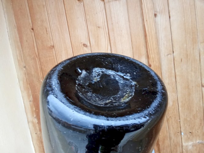 Bouteille ancienne en verre soufflée 