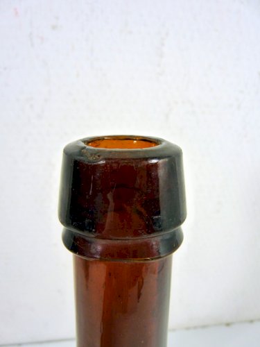 Bouteille ancienne verre soufflé sceau L Haute Epoque seal bottle fond plat 18 e