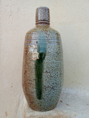 Bouteille en grès vintage