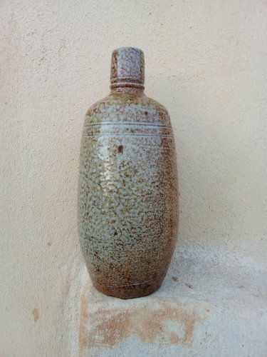 Bouteille en grès vintage