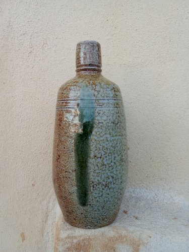 Bouteille en grès vintage