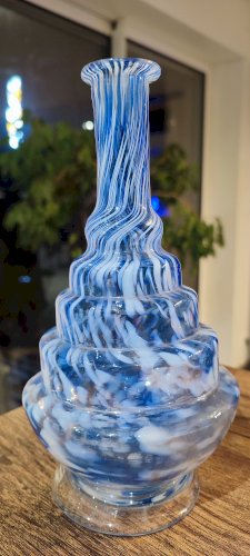 Bouteille en verre soufflé Verrerie de Clichy XXᵉ siècle