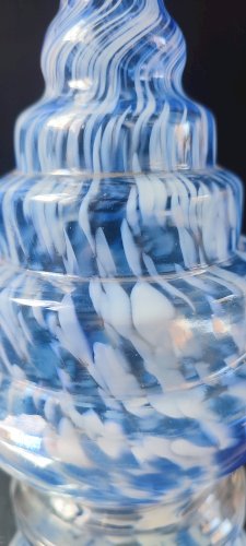 Bouteille en verre soufflé Verrerie de Clichy XXᵉ siècle