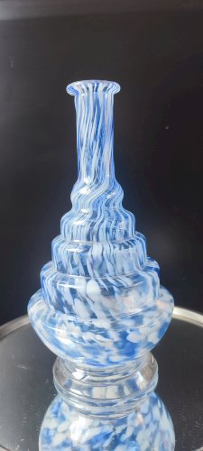 Bouteille en verre soufflé Verrerie de Clichy XXᵉ siècle