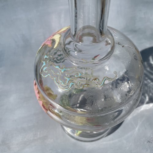 Bouteille en verre transparent décor floral émaillé verrerie LEGRAS ? non signé
