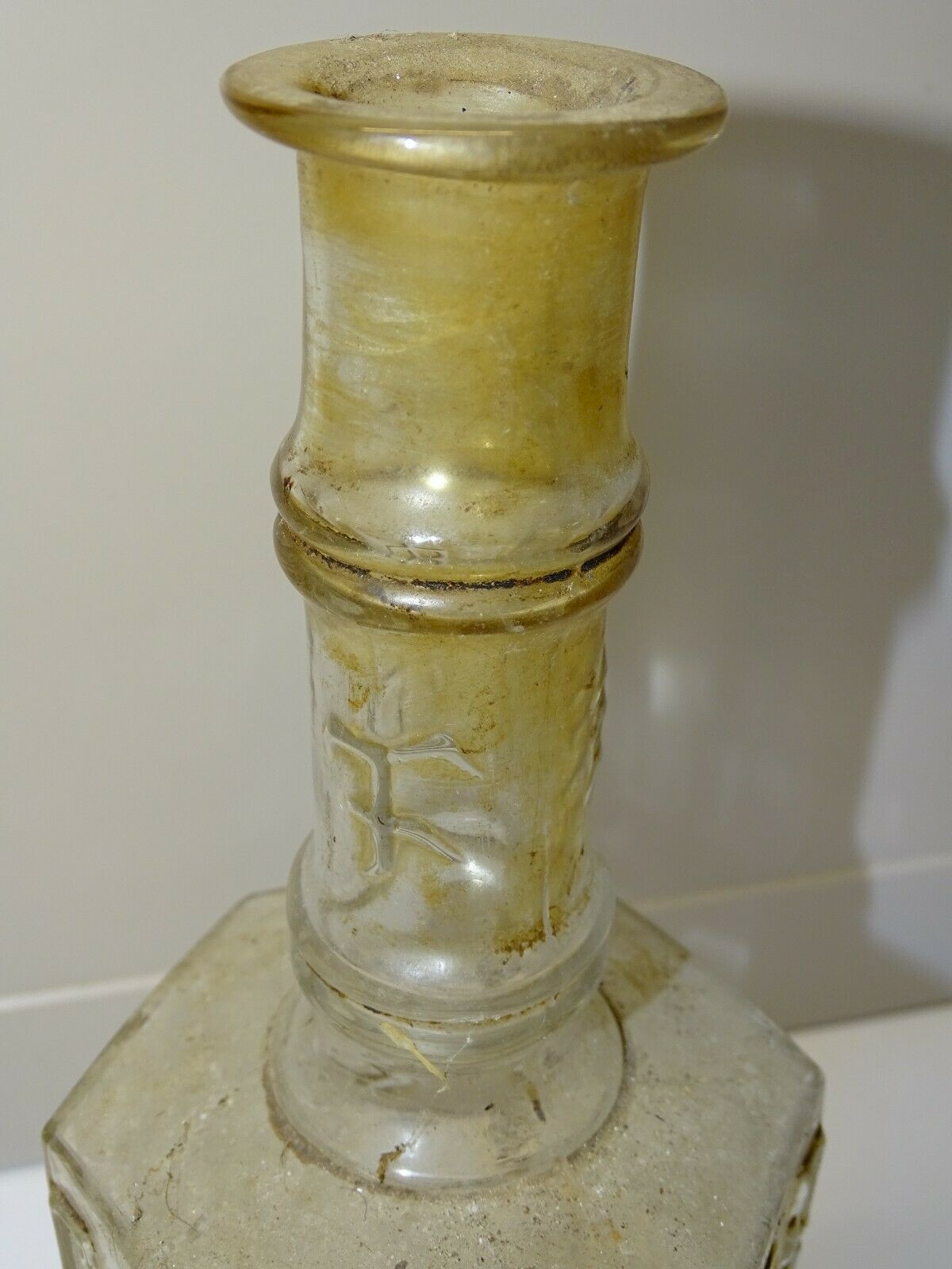 Ravissant stylo plume anonyme celluloid noir et perle 1950's - Atelier