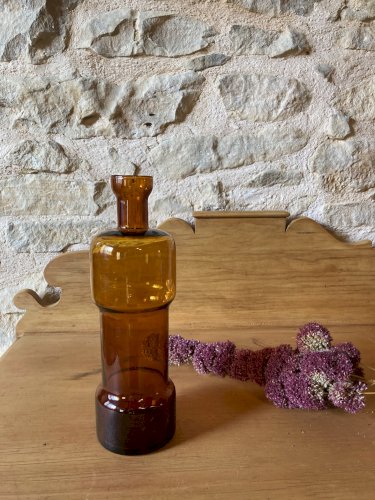Bouteille / vase soliflore en verre ambré
