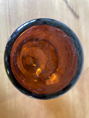 Bouteille / vase soliflore en verre ambré