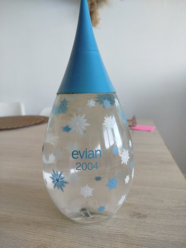 Bouteilles Evian 