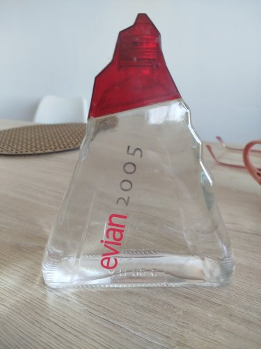 Bouteilles Evian 