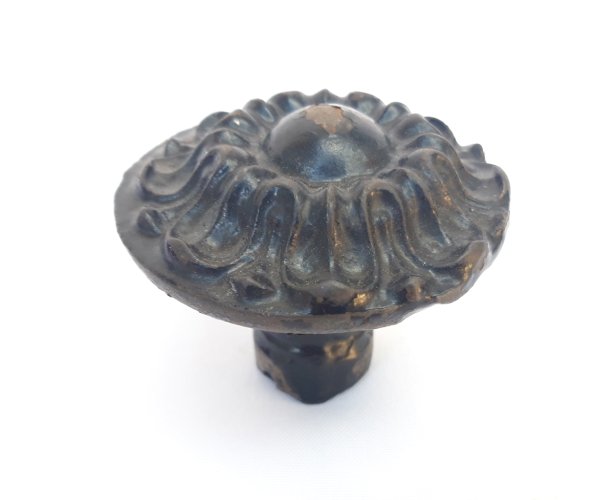 Bouton de porte ancien fonte ouvragée rosace