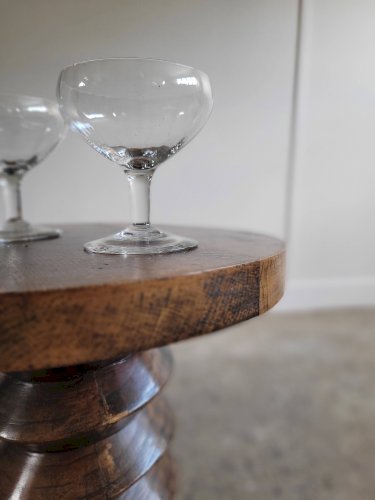 Bouts de canapé brutalistes