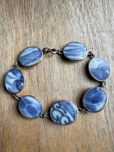 Vintage solid silver bracelet with antique blue and white porcelain from Ming China Ethn