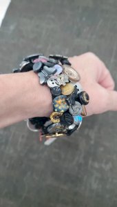 Bracelet with unique buttons
