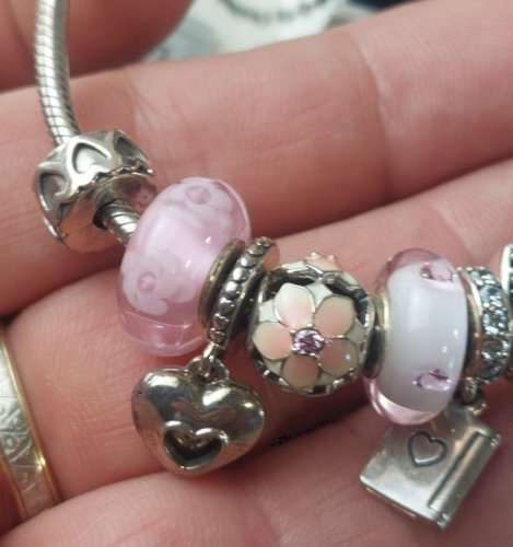 Bracelet avec charms coeurs, Pandora, en argent