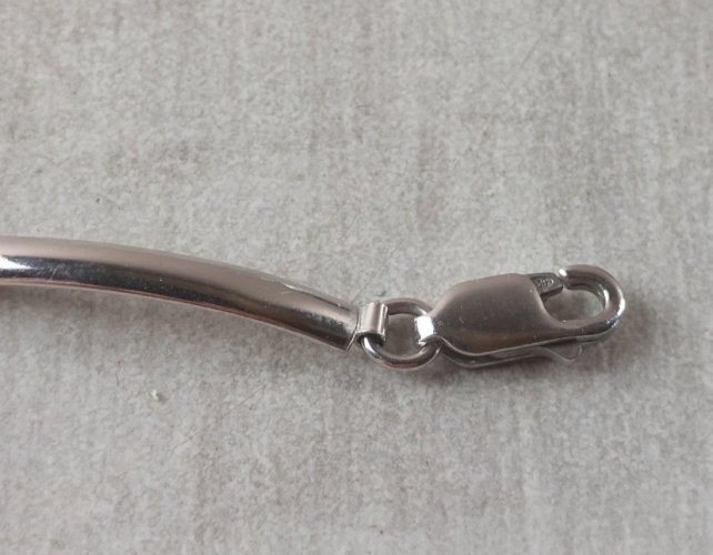 Bracelet, décor strass, en argent massif