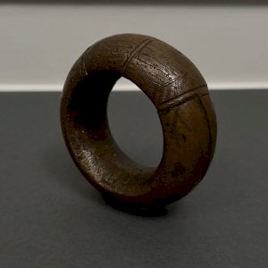 Finely engraved bronze slave bracelet Africa M3956