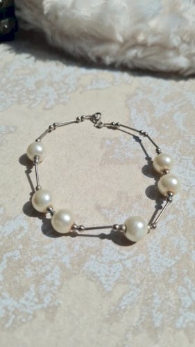 Bracelet en argent 925 et fausses perles
