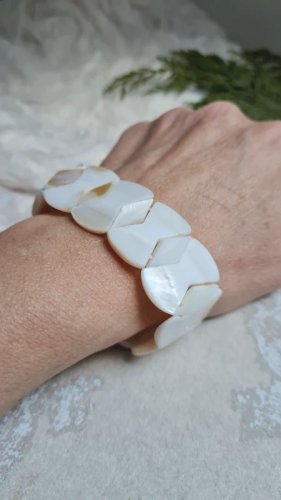 Bracelet en nacre vintage