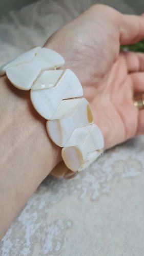 Bracelet en nacre vintage