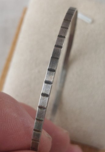 Bracelet fin, en argent