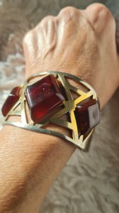 Vintage Bakelite cuff bracelet by Albert Flamand from the 1920s-1930s Art Deco period.