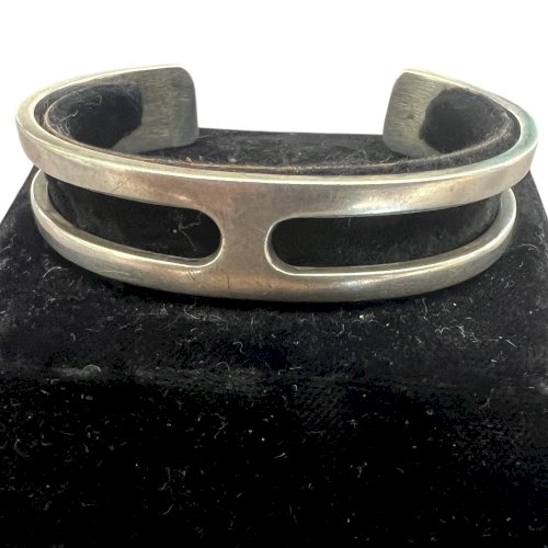 Bracelet manchette design 1970 argent Poinçonné signé H Pozzo unisexe, vintage