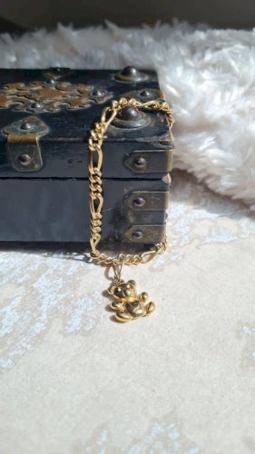 Bracelet plaqué or avec une Breloque Ourson