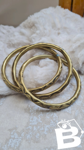 bracelets joncs entrelacés en laiton anciens