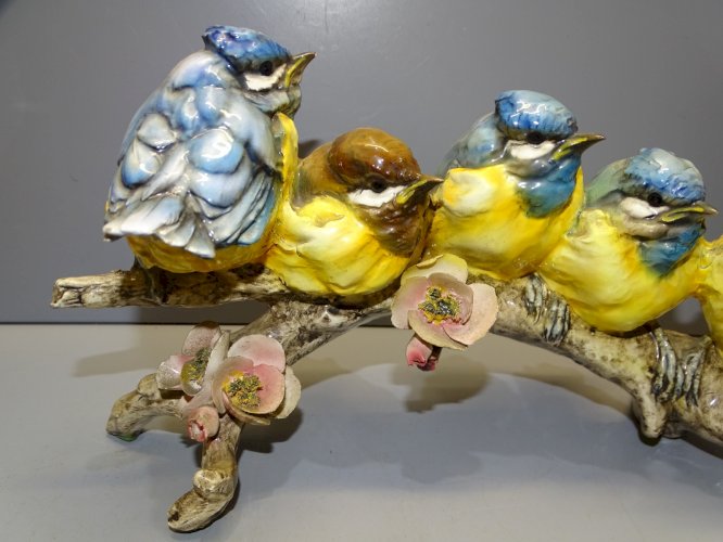 -BRANCHE BARBOTINE 5 OISEAUX DONT 4 MESANGES BLEUES MADE IN ITALY capodimoté?