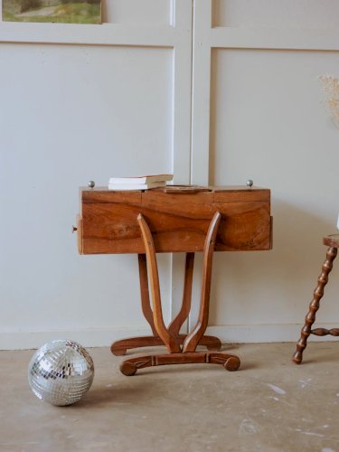 Brigitte, la grande travailleuse en bois N°150