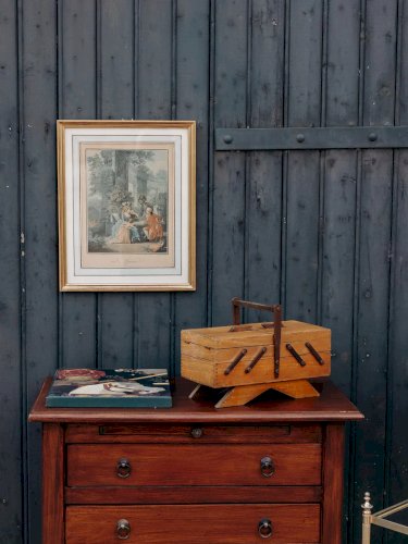 Brigitte, la mini travailleuse en bois N°114