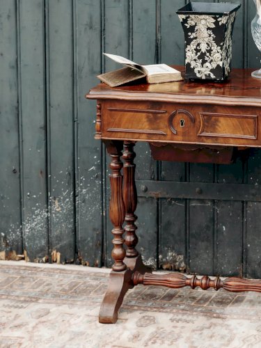 Brigitte, la travailleuse en bois N°125