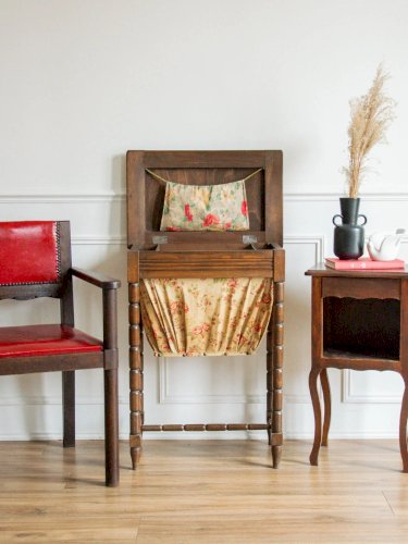 Brigitte, la travailleuse en bois N°129