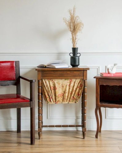 Brigitte, la travailleuse en bois N°129