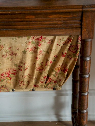 Brigitte, la travailleuse en bois N°129