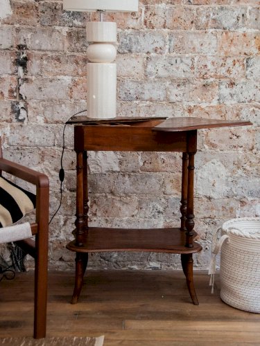 Brigitte, la travailleuse en bois N°37