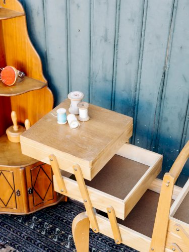 Brigitte, la travailleuse en bois N°93