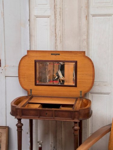 Brigitte, la travailleuse haute Louis XVI N°144