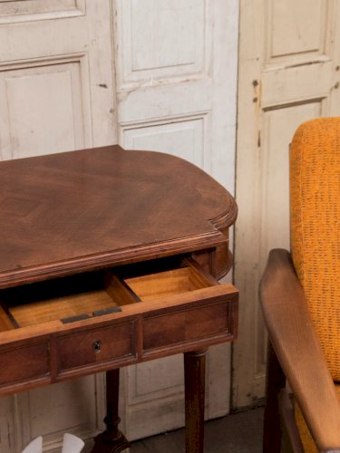 Brigitte, la travailleuse haute Louis XVI N°144