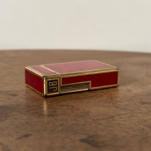 Briquet Dupont en laque rouge monogramme JB Paris made in France M3562
