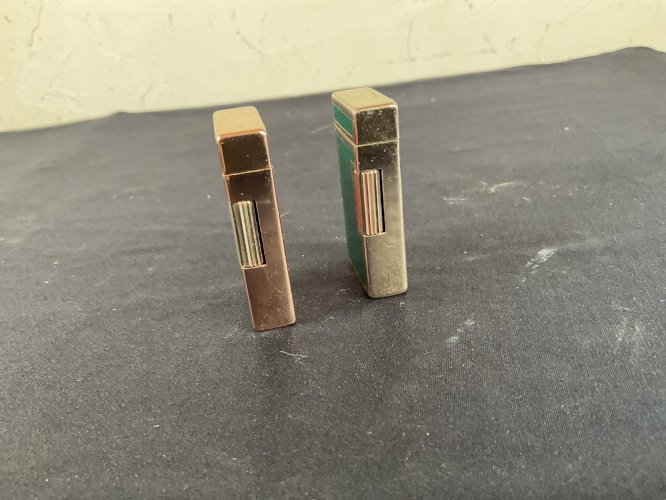 BRIQUET EN LAQUE DE CHINE  couronne extra