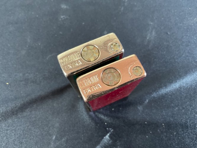 BRIQUET EN LAQUE DE CHINE  couronne extra