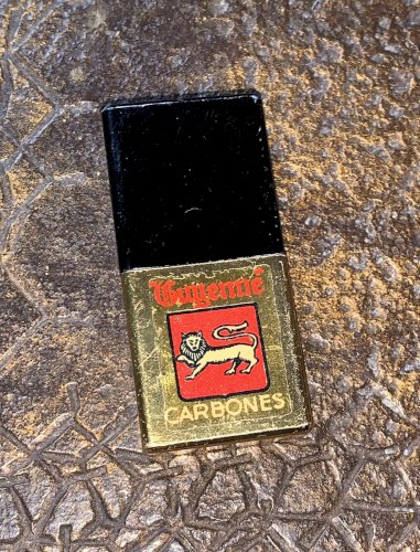 Briquet publicitaire à essence vintage 1960's Guyenne carbones