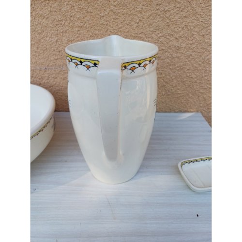Broc de Toilette , Vasque , Porte Savon  Boch La Louvière 