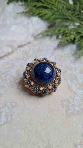 Broche ancienne cabochon, filigrane et pâte de verre